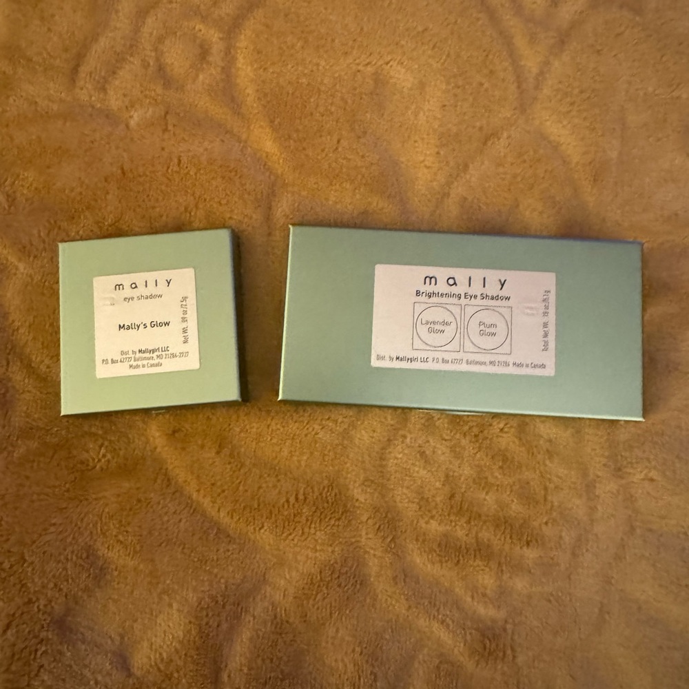 Bundle of Mally Beauty Eye-Enhancing Fashion Duo and Single Powder Eye Shadow - Picture 4 of 4